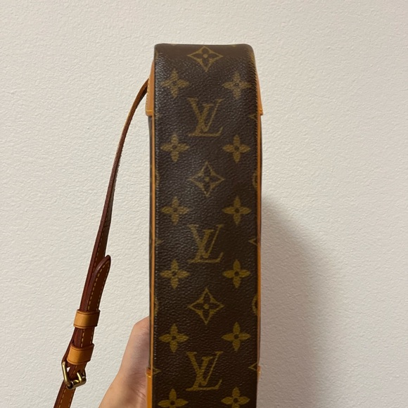 Authentic Preloved Louis Vuitton Trocadero 27 Monogram - Picture 7 of 9